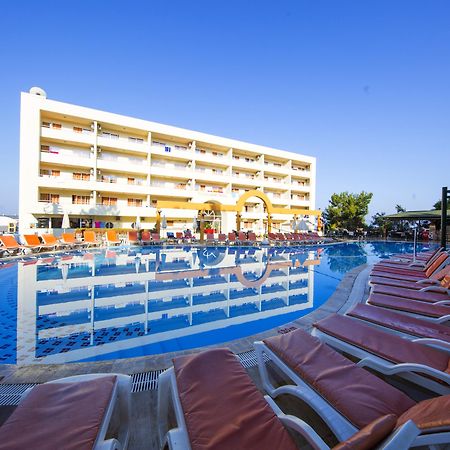 Tuntas Family Suites Kusadası Esterno foto