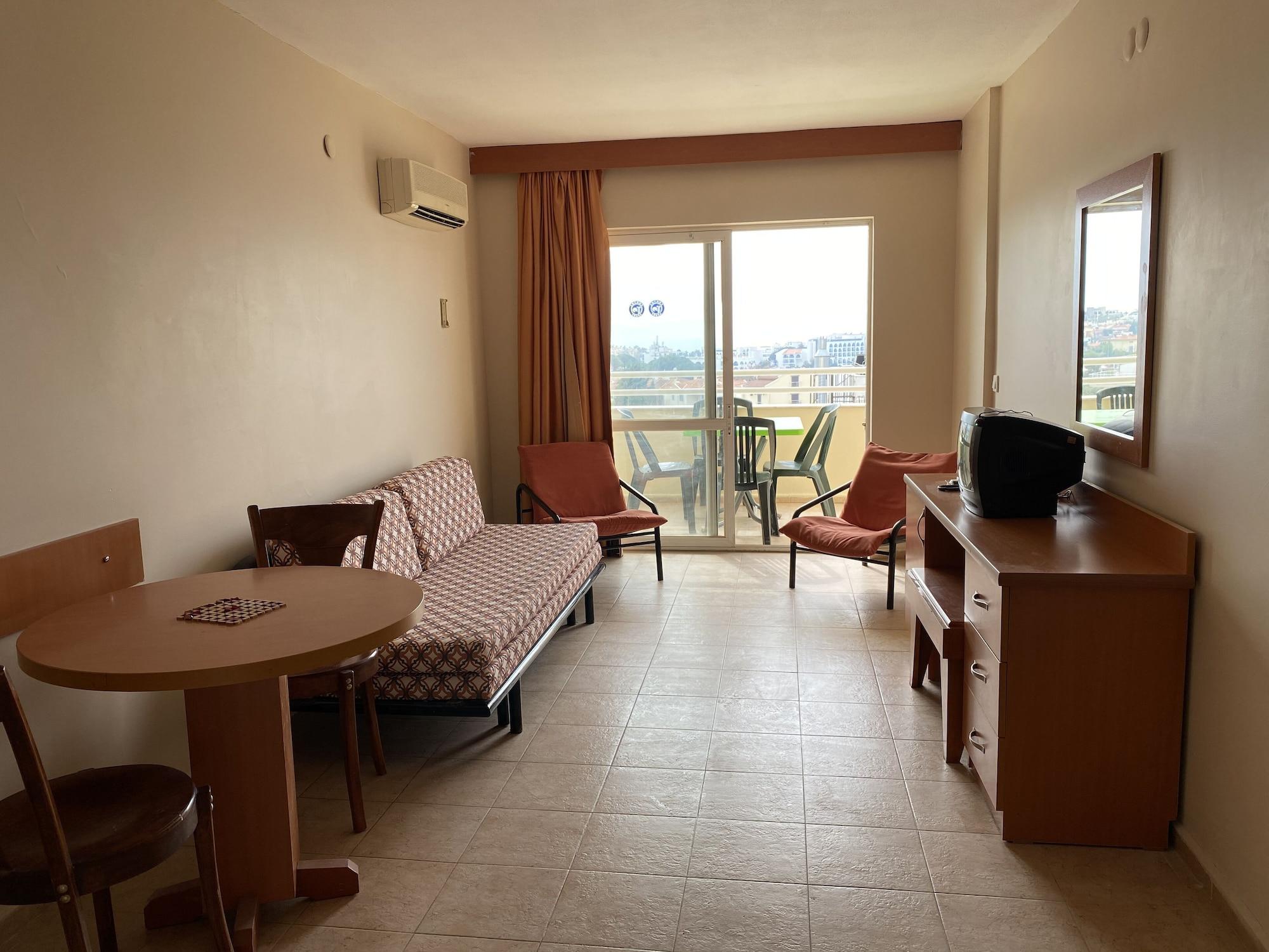 Tuntas Family Suites Kusadası Esterno foto