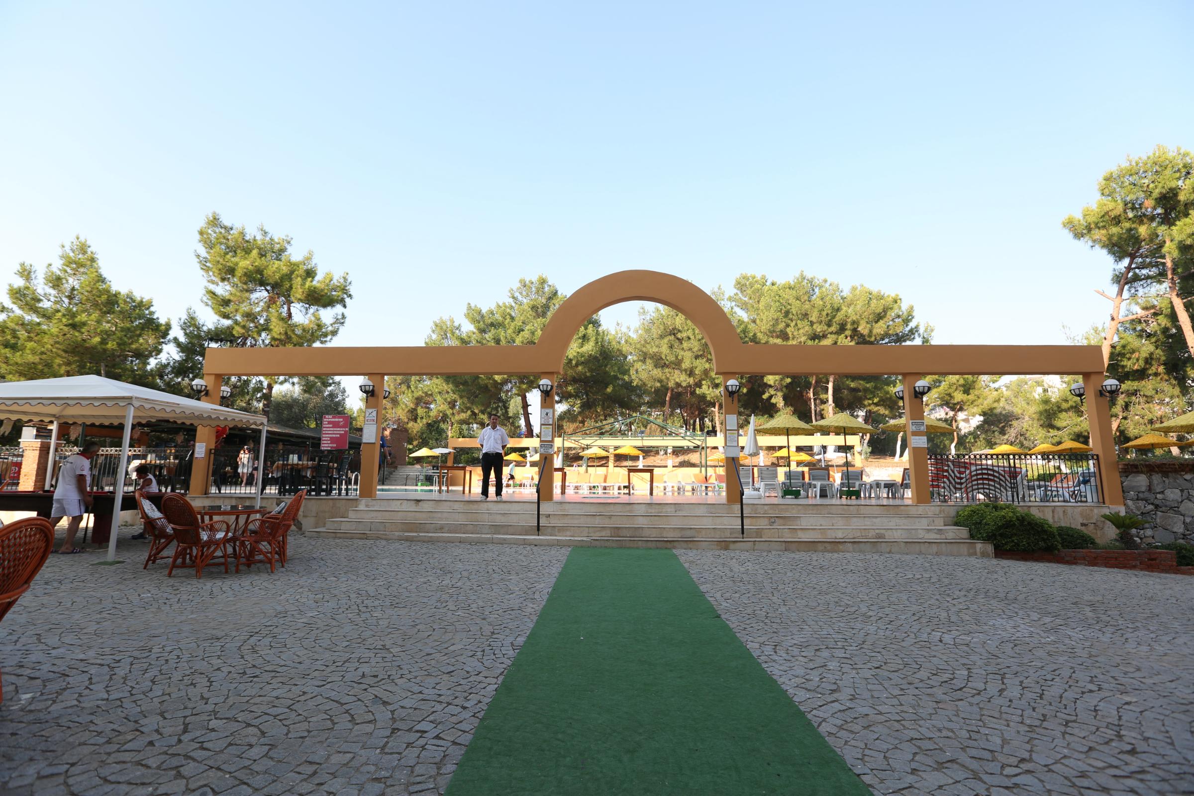 Tuntas Family Suites Kusadası Esterno foto
