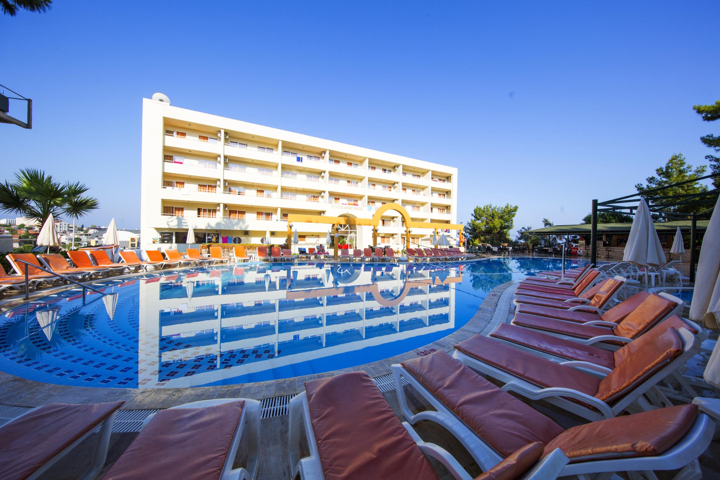Tuntas Family Suites Kusadası Esterno foto