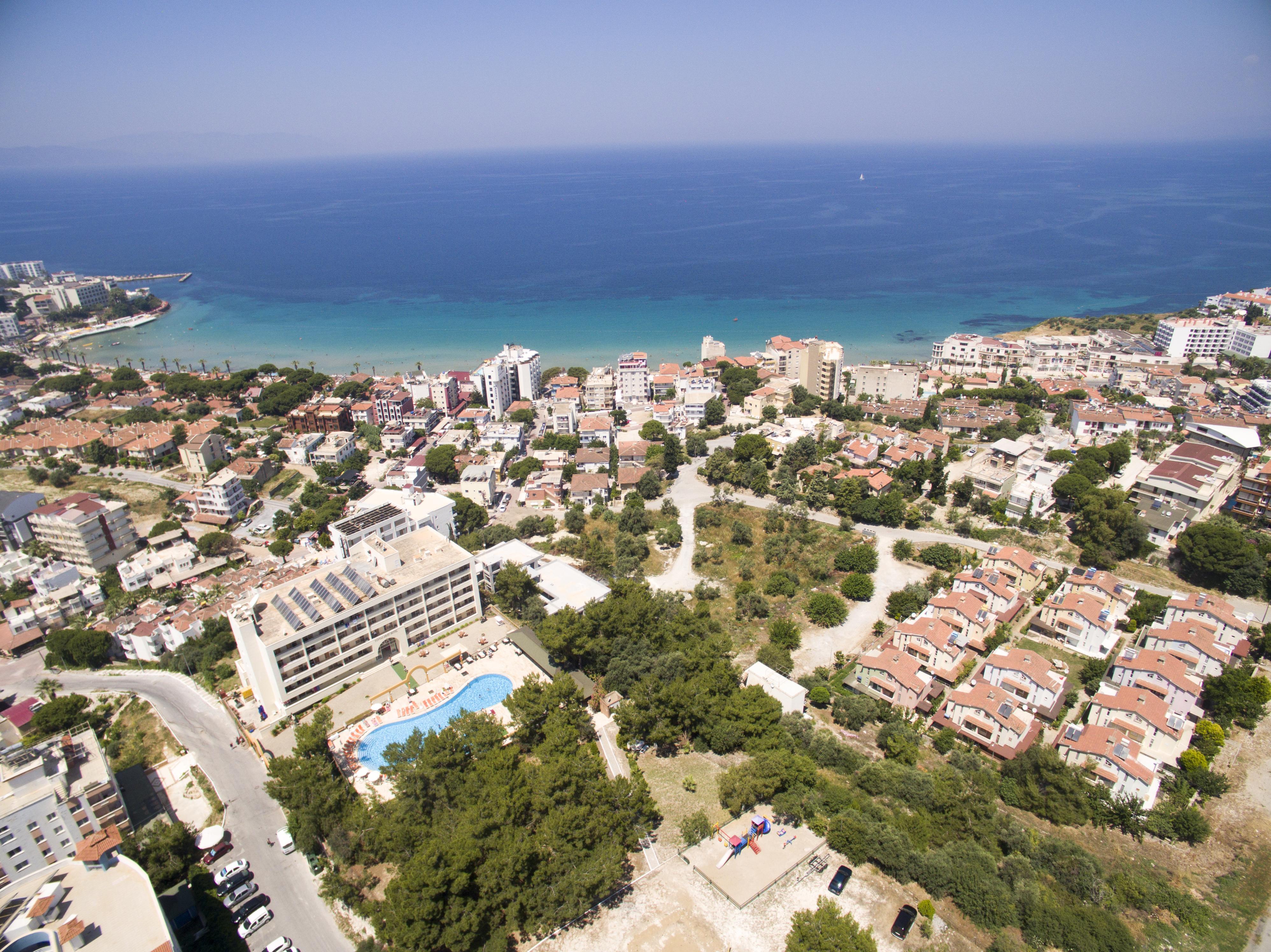 Tuntas Family Suites Kusadası Esterno foto