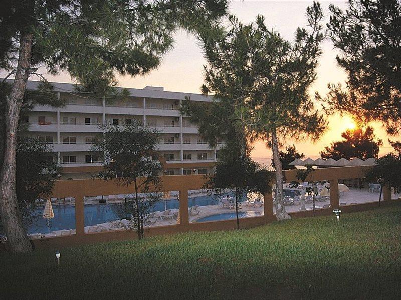 Tuntas Family Suites Kusadası Esterno foto