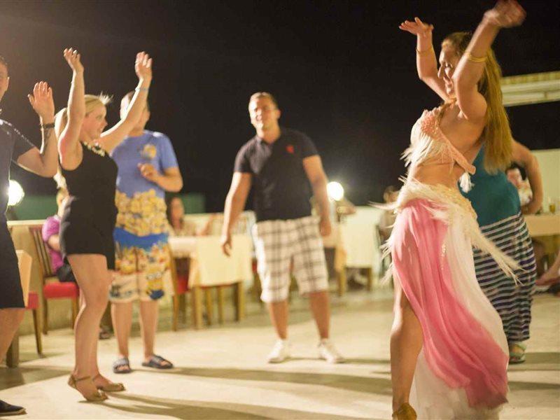 Tuntas Family Suites Kusadası Esterno foto