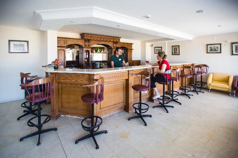 Tuntas Family Suites Kusadası Esterno foto