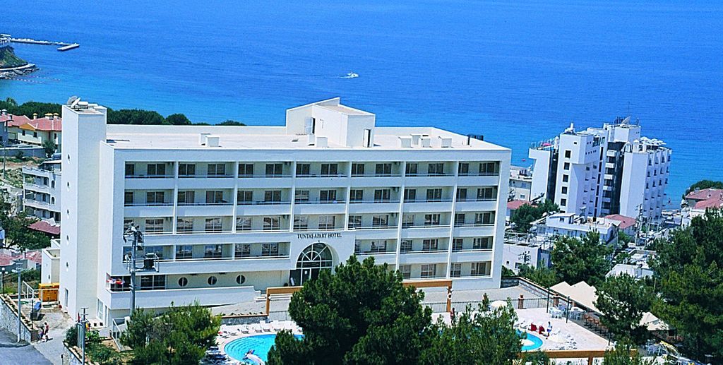 Tuntas Family Suites Kusadası Esterno foto